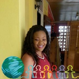 Meet your Posher, Claudia